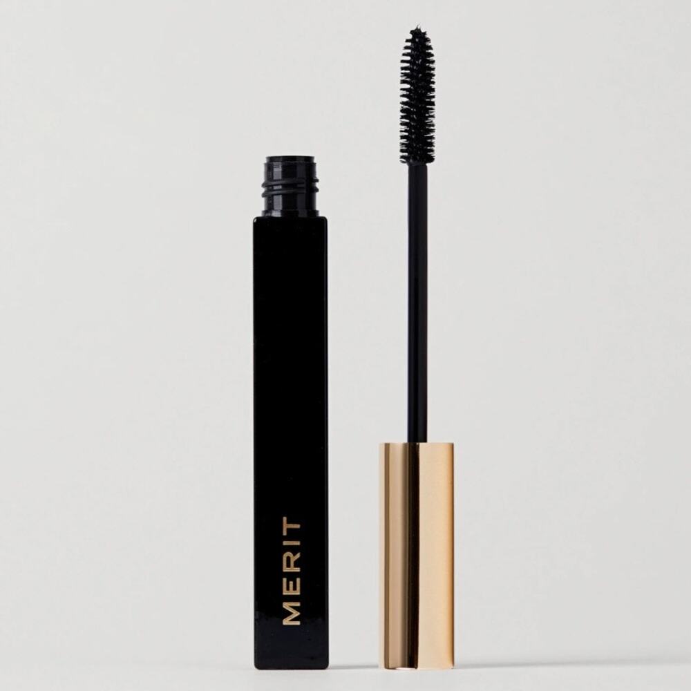 MERIT BEAUTY | Lengthening Mascara Perfect Black Tubing Formula